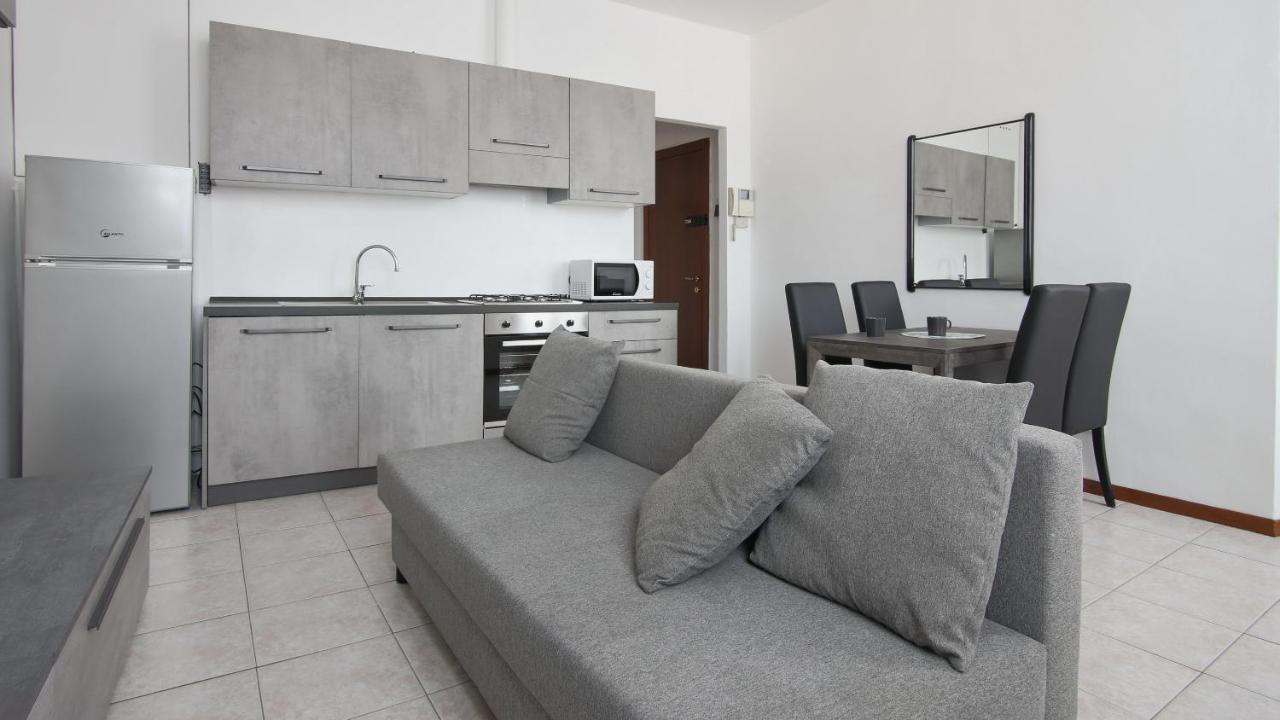 Italianway - Piazza Amendola 14 Apartment Como Exterior photo