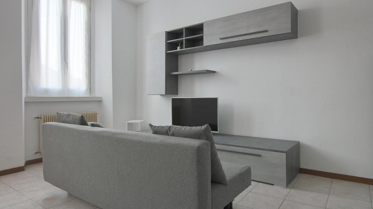 Italianway - Piazza Amendola 14 Apartment Como Exterior photo